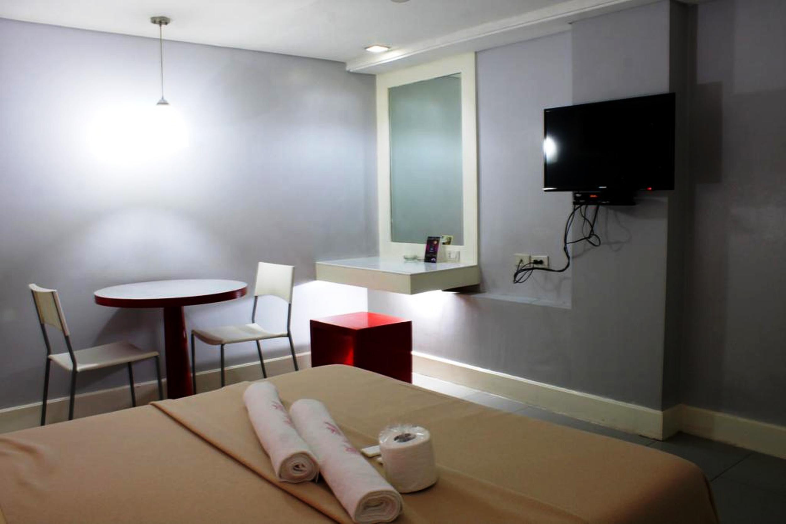 New Winston Hotel Pasay Exterior photo