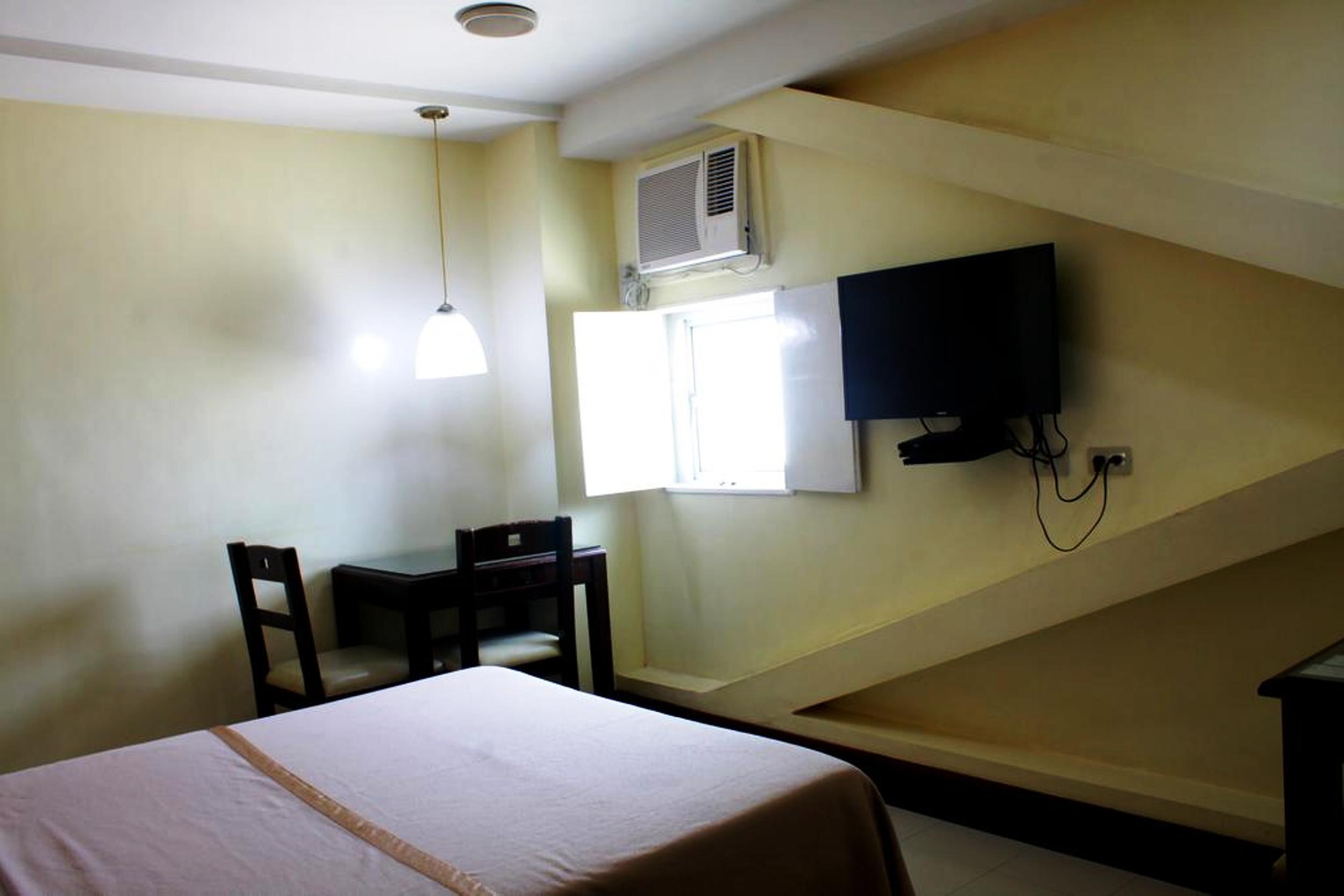 New Winston Hotel Pasay Exterior photo