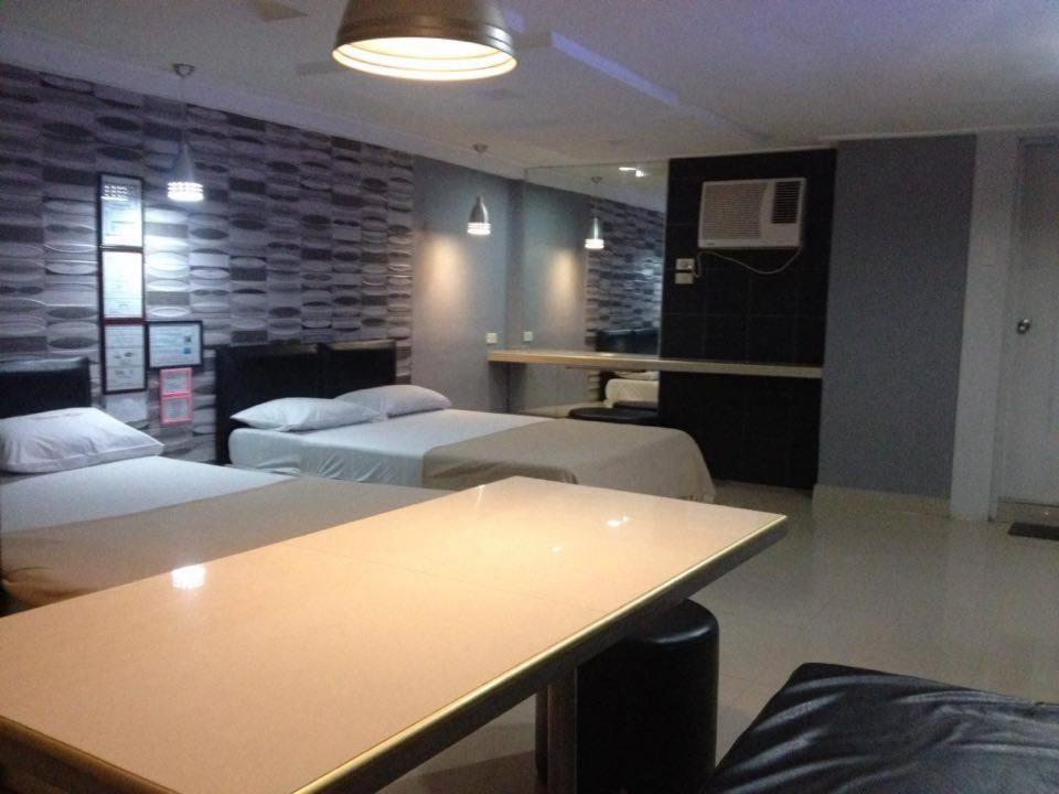 New Winston Hotel Pasay Exterior photo