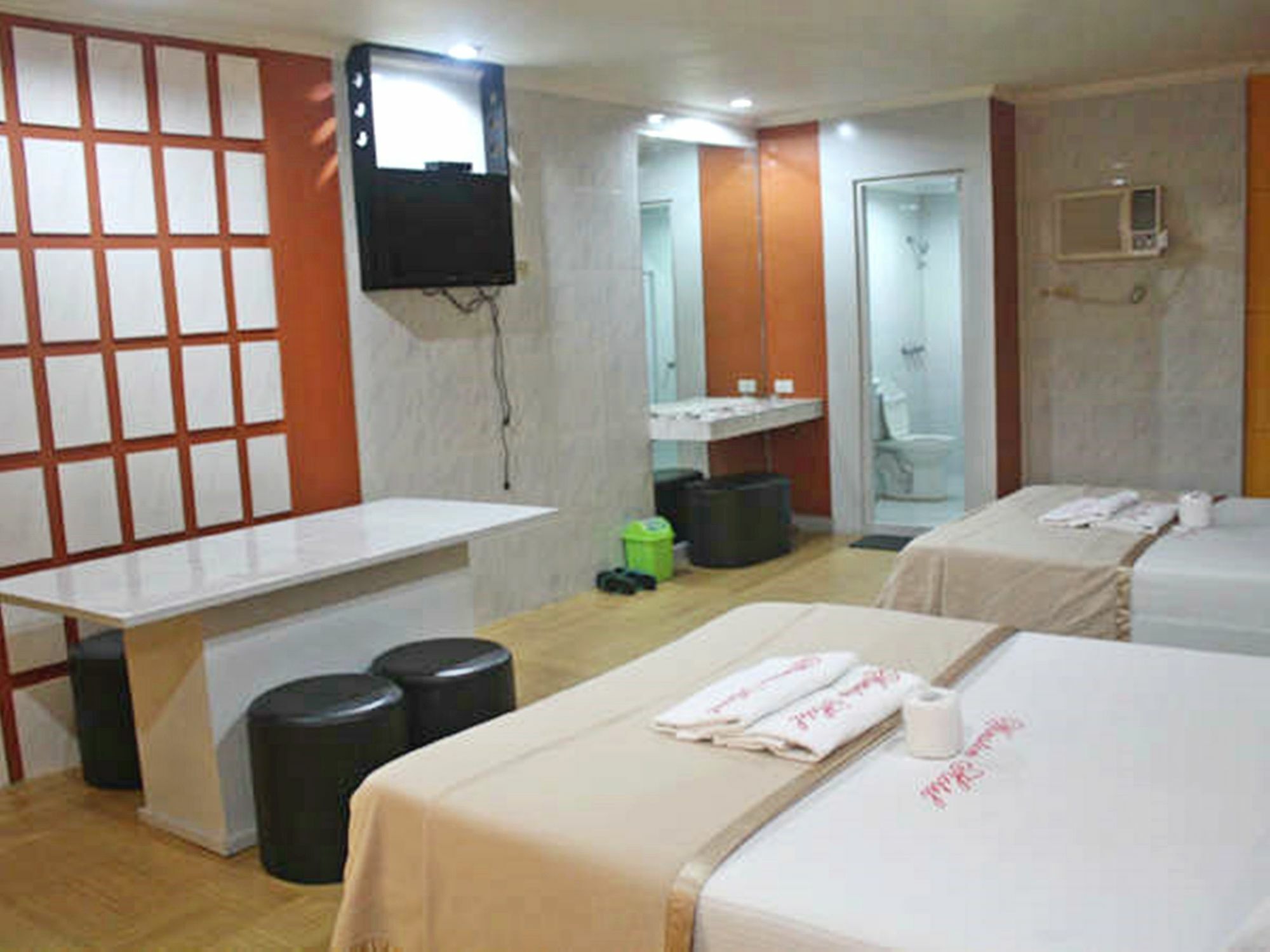 New Winston Hotel Pasay Exterior photo